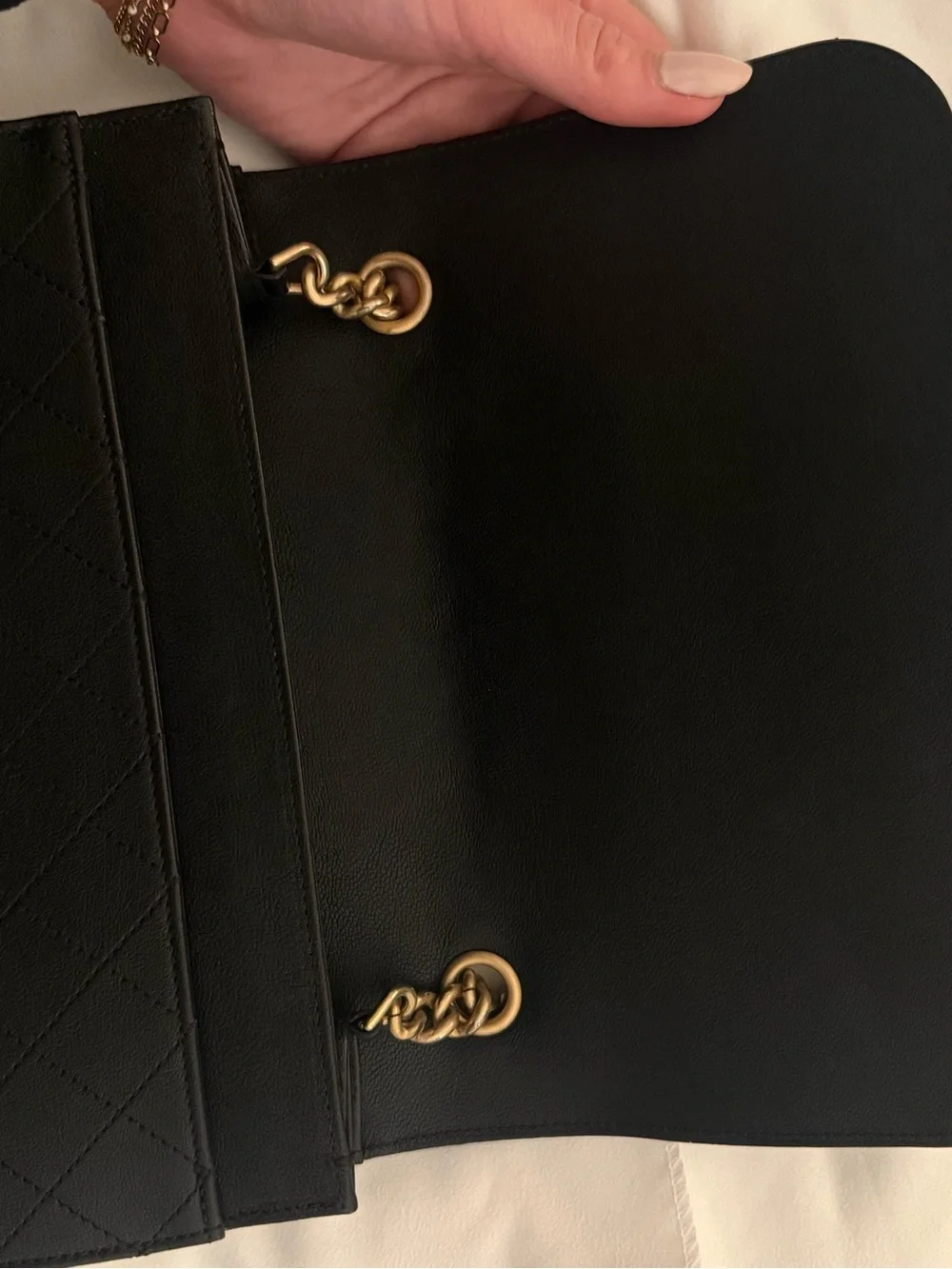 CHANEL Black Quilted Leather Shoulder Bag with Gold Chain